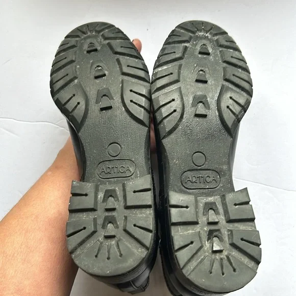 Artica Brown's Black Lug Sole Lined Chelsea Ankle Boot SZ 8 - Picture 11 of 13